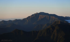 夕刻の仙丈ケ岳