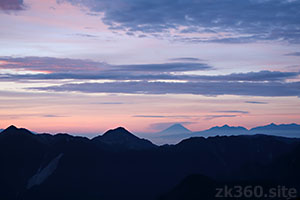 北アルプスから見た富士山