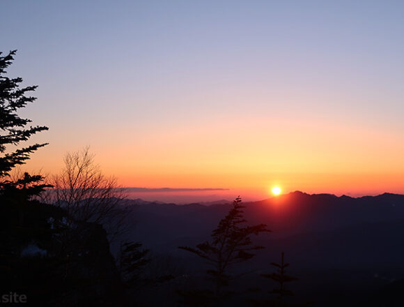 北八ヶ岳・中山峠の御来光