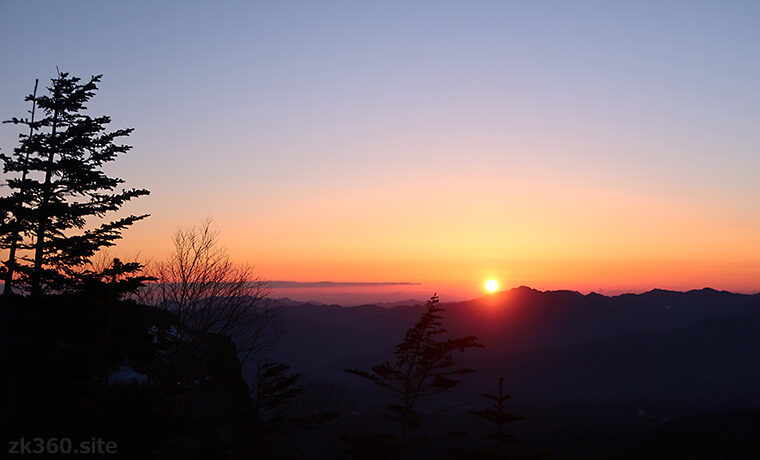 北八ヶ岳・中山峠の御来光