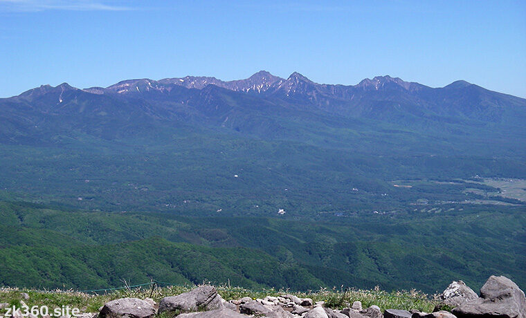 霧ヶ峰から望む初夏の八ヶ岳