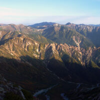 槍ヶ岳から見た山並